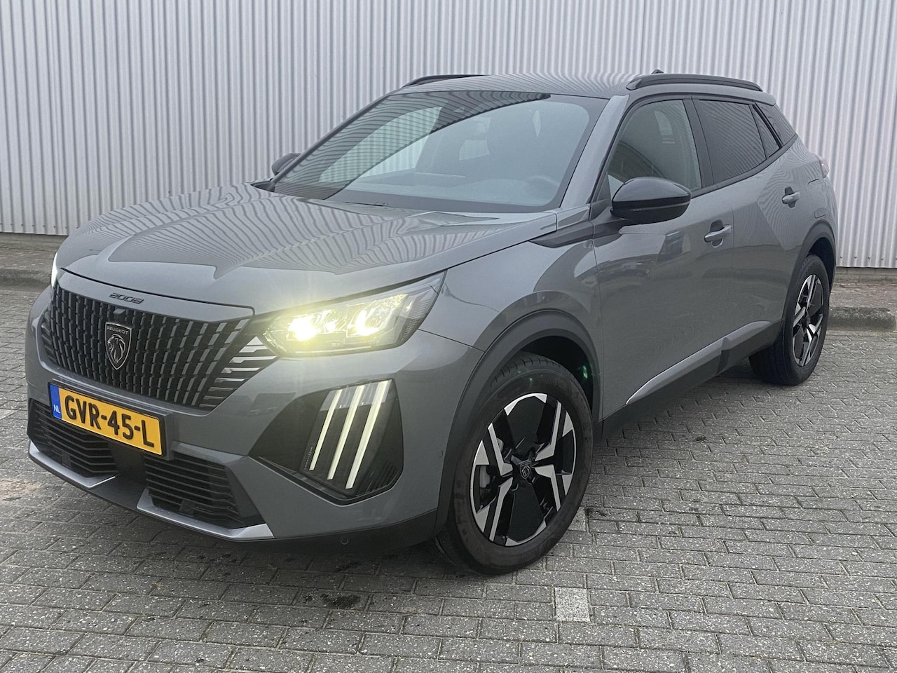 Peugeot 2008 - 130pk Turbo Allure Automaat - AutoWereld.nl