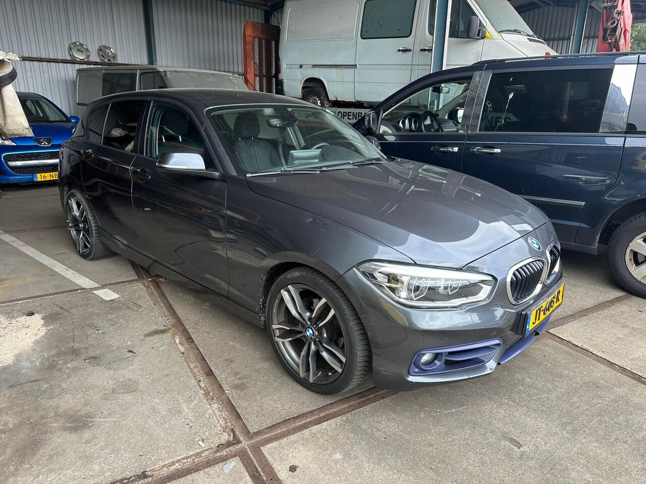 BMW 1-serie - 118d Sport Airco! Automaat! TIKT IN DE MOTOR!!! EXPORTEXPORT - AutoWereld.nl