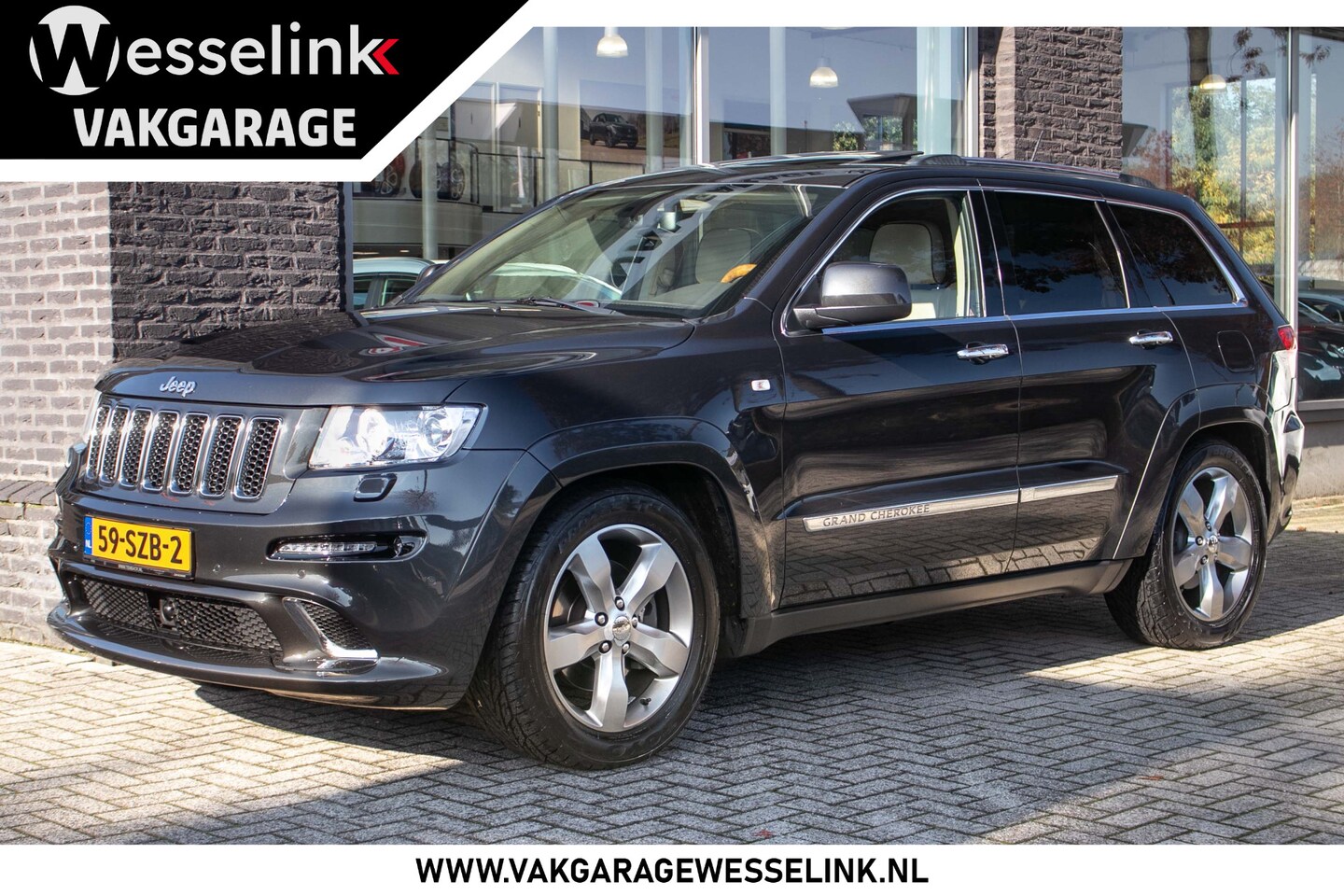 Jeep Grand Cherokee - 3.6L V6 Overland SRT-uitgevoerd - All-in rijklrprs | Volledig uitgerust | Orig. NL | Trekh - AutoWereld.nl