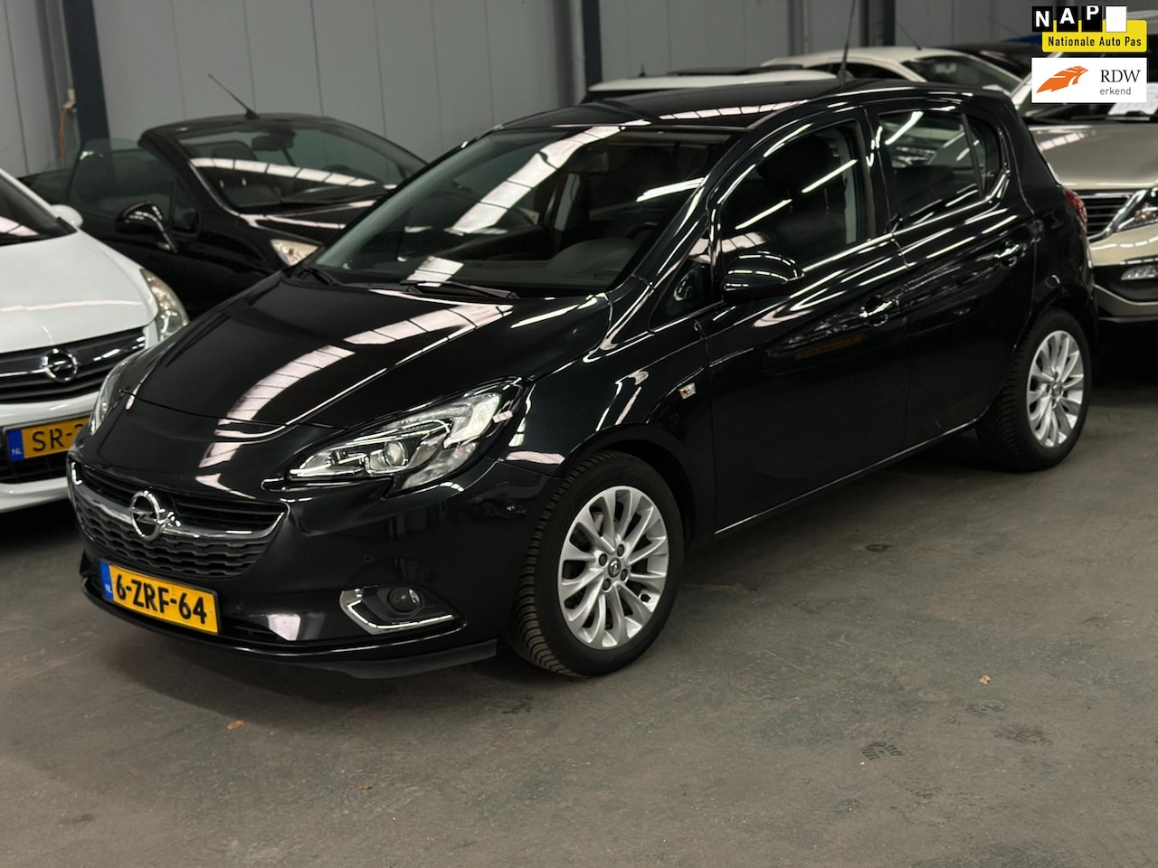 Opel Corsa - 1.0 Turbo Cosmo 3de Eigenaar Parkeersensoren Camera Climate Nieuwe APK NAP - AutoWereld.nl