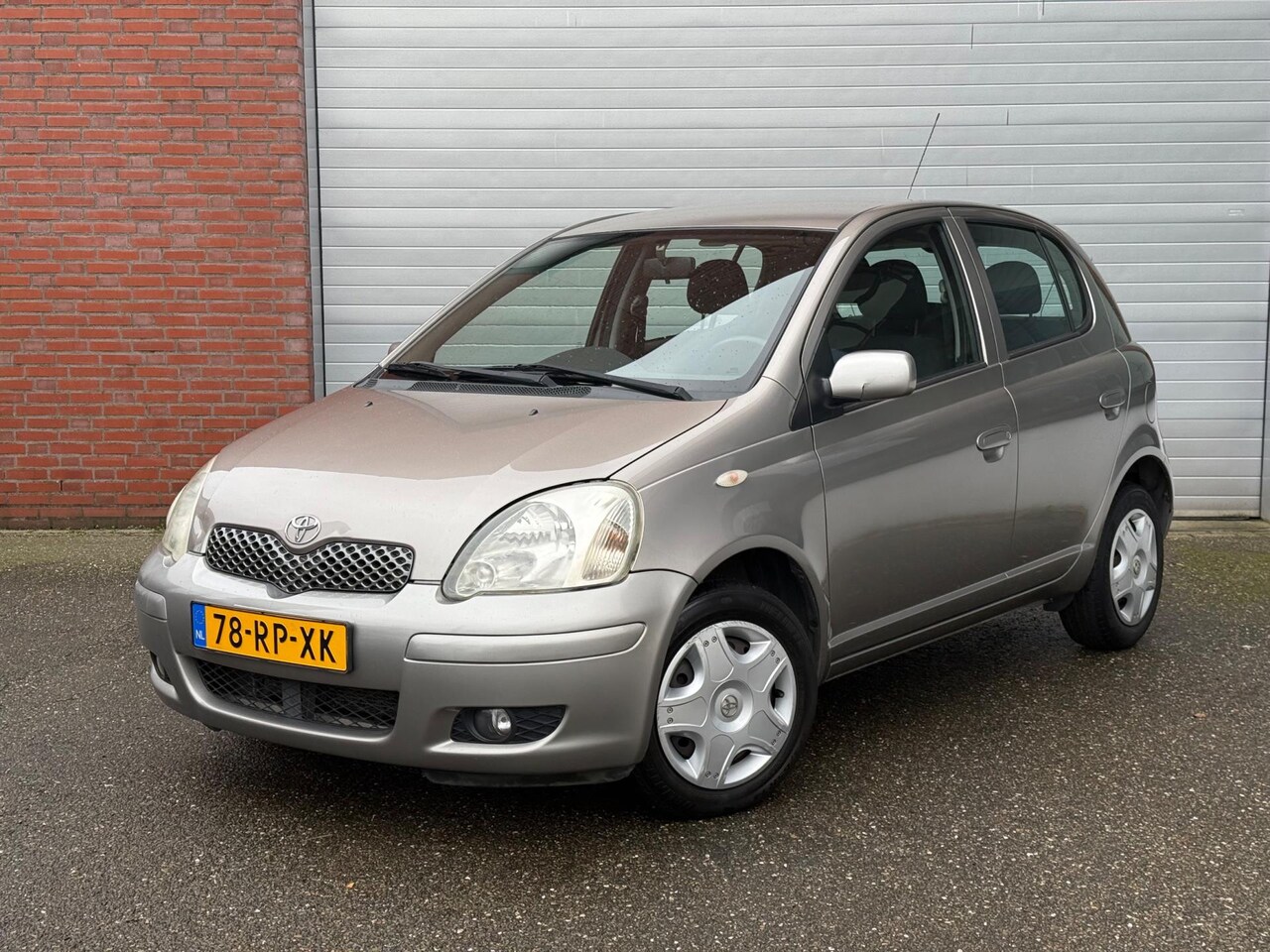 Toyota Yaris - 1.3 VVT-i S-Line | AIRCO | NAP | NEW APK - AutoWereld.nl