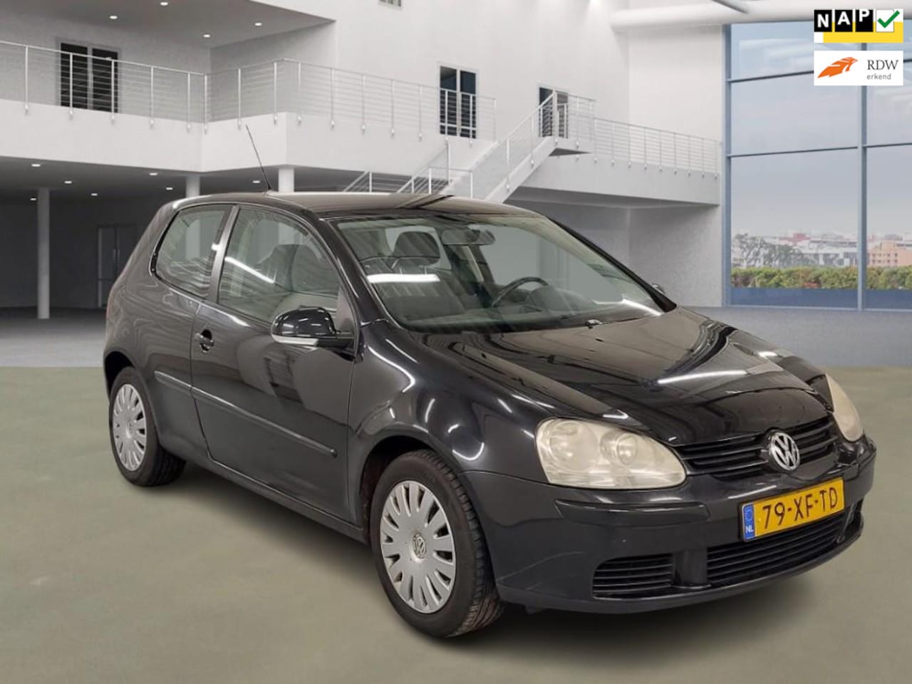 Volkswagen Golf - 1.6 Optive 4 1.6 Optive 4 - AutoWereld.nl