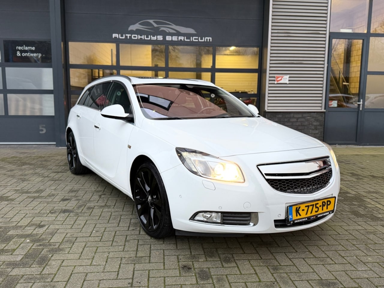 Opel Insignia Sports Tourer - 2.0 T Cosmo | AUTOMAAT | PANO | VOL OPTIE - AutoWereld.nl