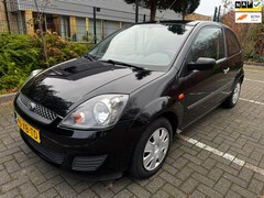 Ford Fiesta - 1.3-8V Cool & Sound / Airco / Trekhaak / 3-drs