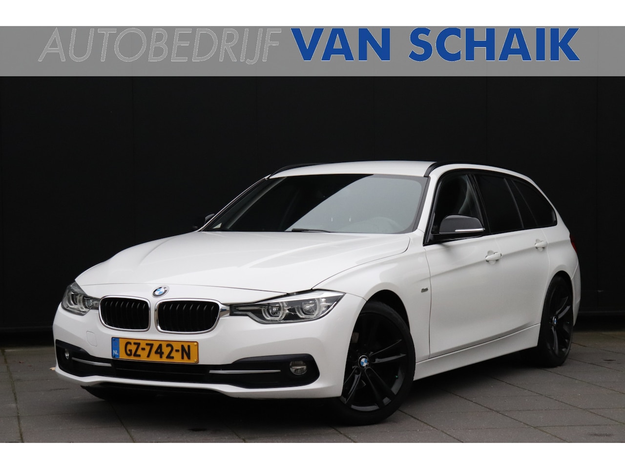 BMW 3-serie Touring - 320d EDE Corporate Lease Sport | TREKHAAK | LEDER | STOELVERW. | PDC | CRUISE | NAVI | - AutoWereld.nl