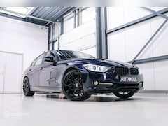 BMW 3-serie - 320i Sportline Edition Executive | NL auto NAP | Imperialblau | navitro | Sportstoelen |