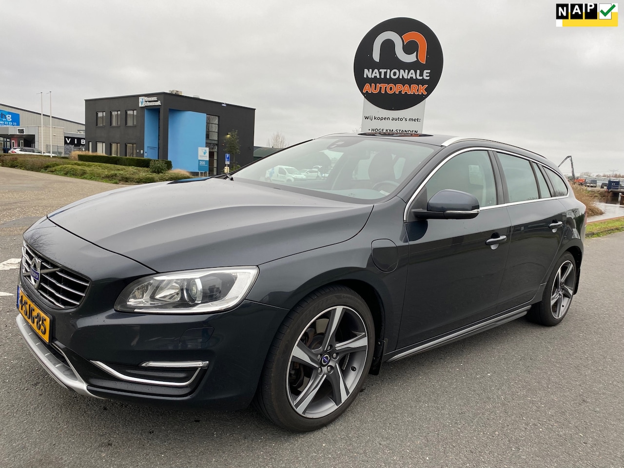 Volvo V60 - 2013 * 2.4 D6 AWD Plug-In Hybrid Summum * TOP CAR!! - AutoWereld.nl