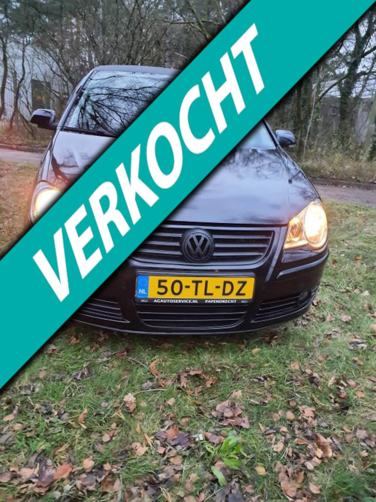 Volkswagen Polo - 1.6-16V Optive 5 deurs Climatronic Navigatie - AutoWereld.nl