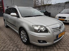 Toyota Avensis Wagon - 1.8 16v VVT-i Luna