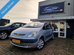 Citroën Xsara Picasso - 1.8i-16V Différence 2