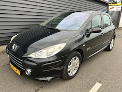 Peugeot 307 - 1.6-16V Oxygo AUTOMAAT NIEUWE APK