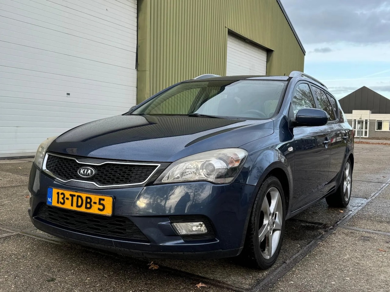 Kia Cee'd Sporty Wagon - 1.6 CRDi Super Pack AUTOMAAT - AutoWereld.nl