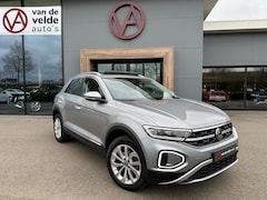 Volkswagen T-Roc - 1.5 TSI 150pk DSG Style | Panoramadak | Camera | Elekt. Achterklep | IQ Light | Rijklaar i