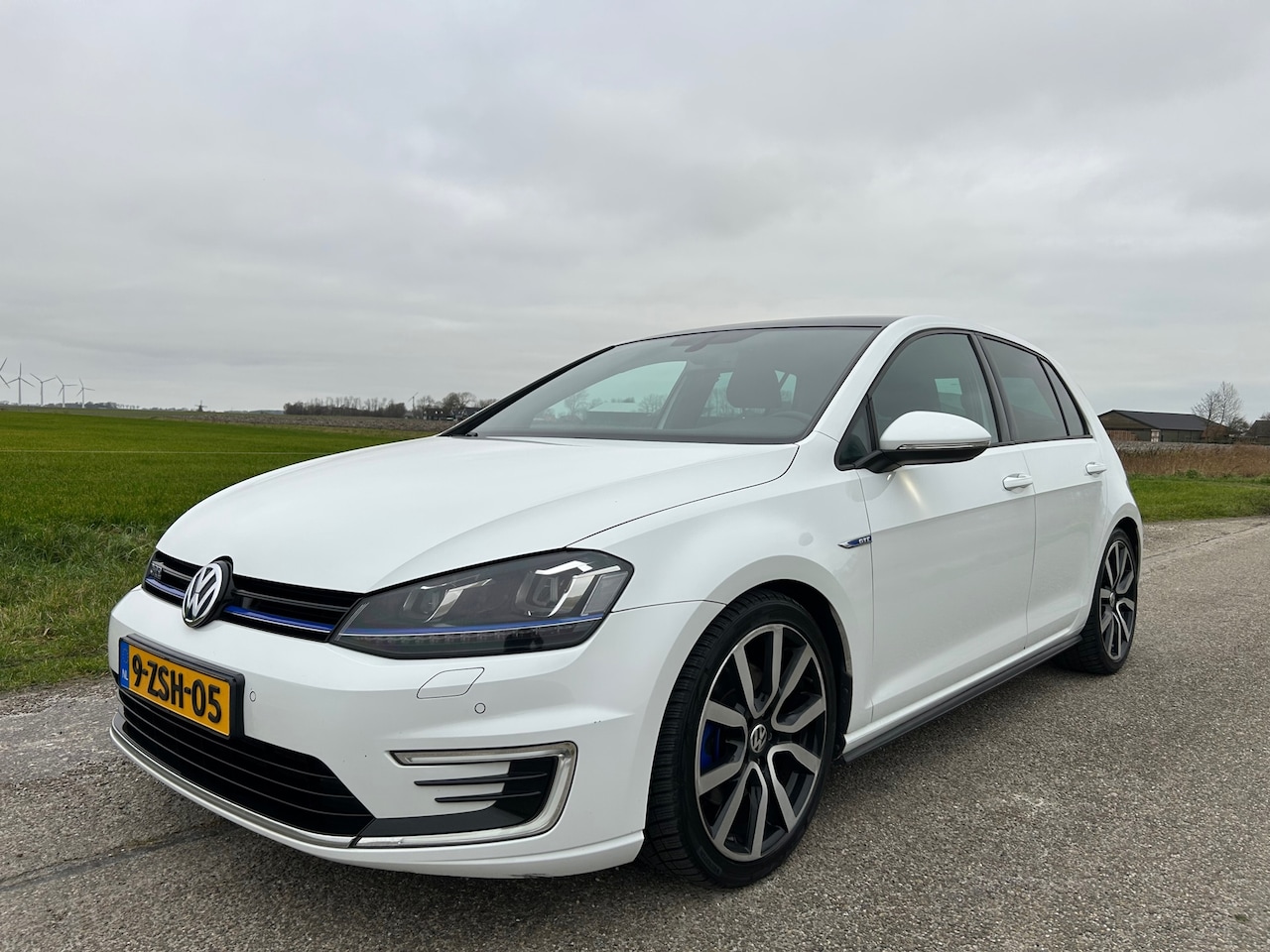 Volkswagen Golf - 1.4 TSI GTE 1.4 TSI GTE - AutoWereld.nl