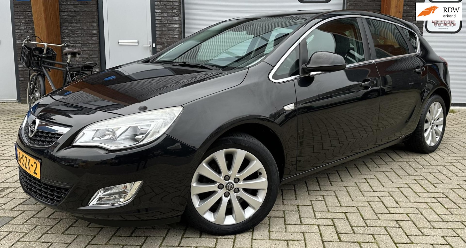 Opel Astra - 1.4 Turbo Cosmo AUTOMAAT/HALF-LEDER/NAVI/CRUISE - AutoWereld.nl