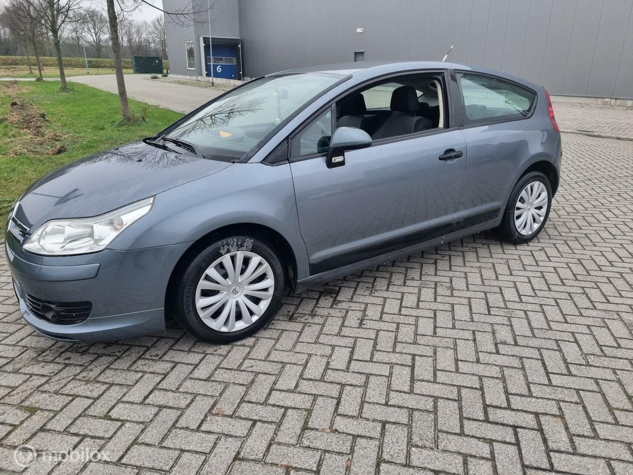 Citroën C4 Coupé - 1.4-16V - AutoWereld.nl