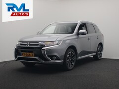 Mitsubishi Outlander - 2.0 PHEV Executive Edition Trekhaak Navigatie Origineel NL