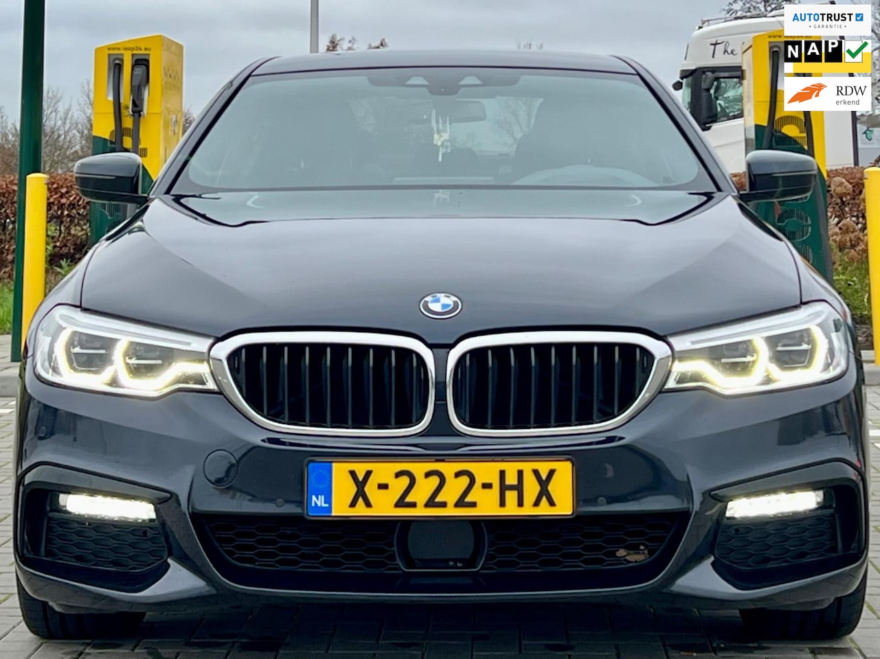 BMW 5-serie - 530e M-PAKKET ACC/RIJ-ASSIST/HEADUP - AutoWereld.nl