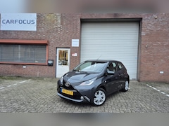 Toyota Aygo - 1.0 VVT-i x-play 10-25 APK Airco Camera Cruise