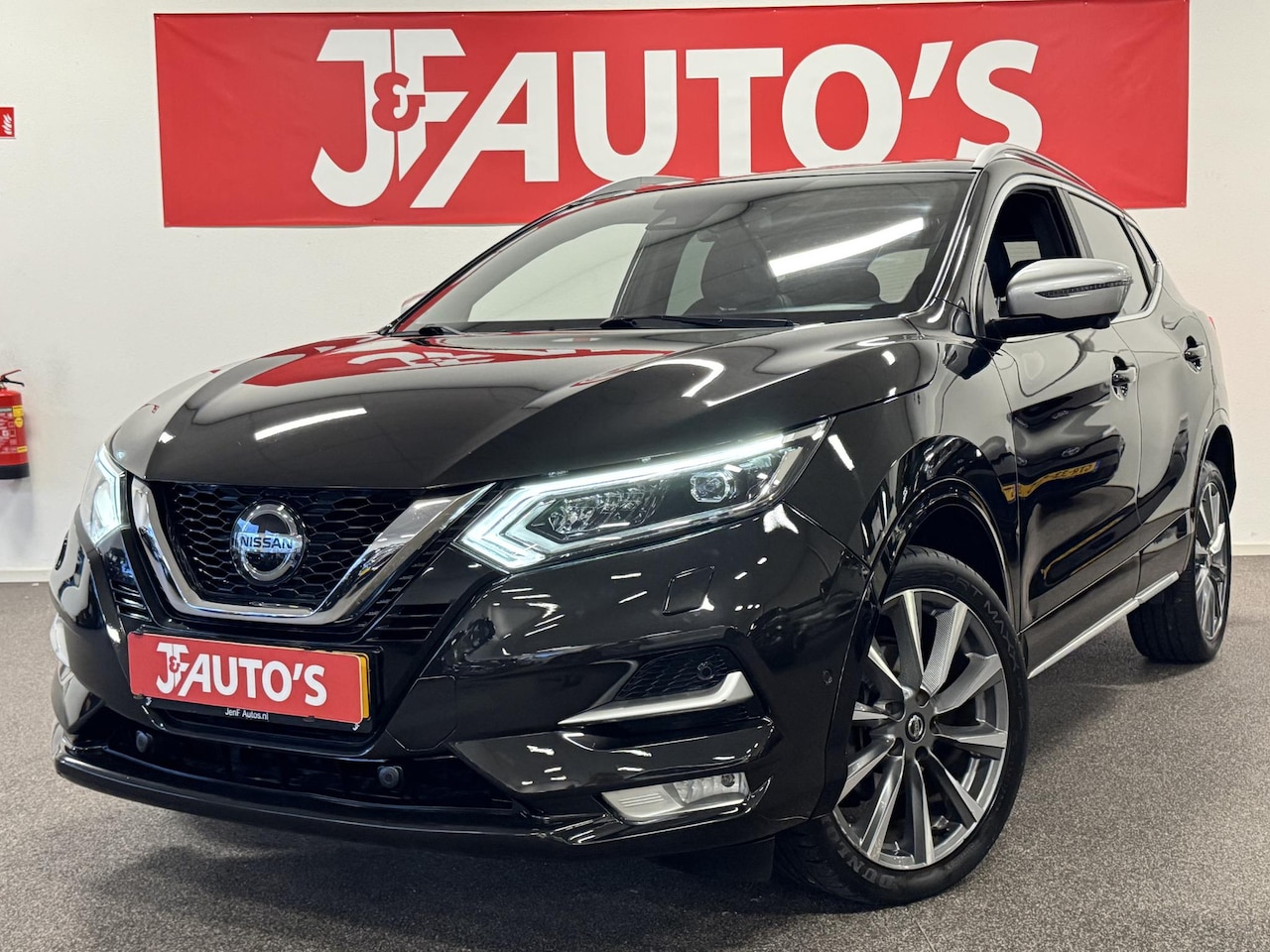 Nissan Qashqai - 1.3 DIG-T Tekna NAVIGATIE/CAMERA, LEER, PANORAMA, CRUISE - AutoWereld.nl