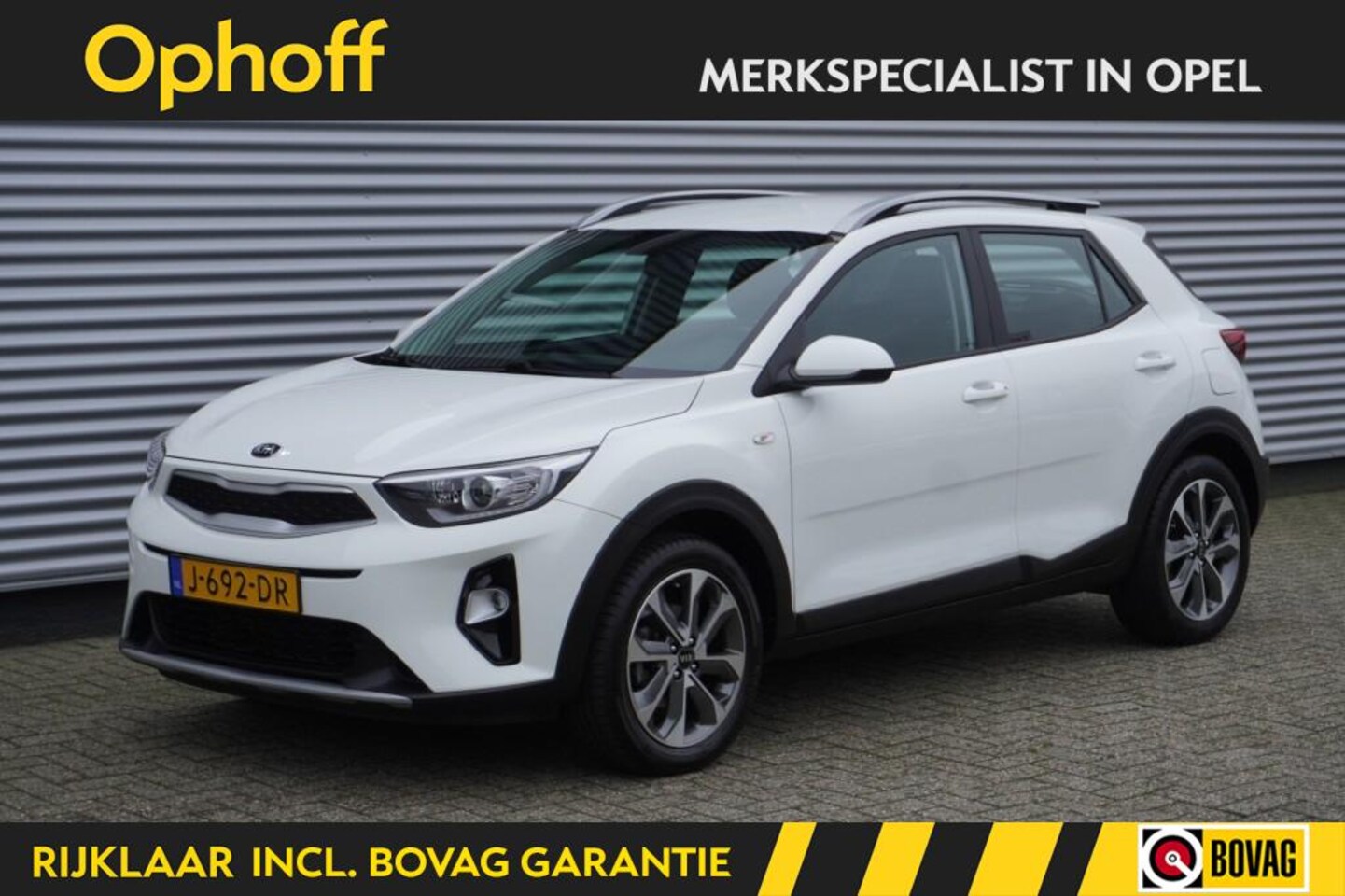 Kia Stonic - 1.0 T-GDi DynamicLine / Camera / Navi / Airco / Cruise / PDC - AutoWereld.nl