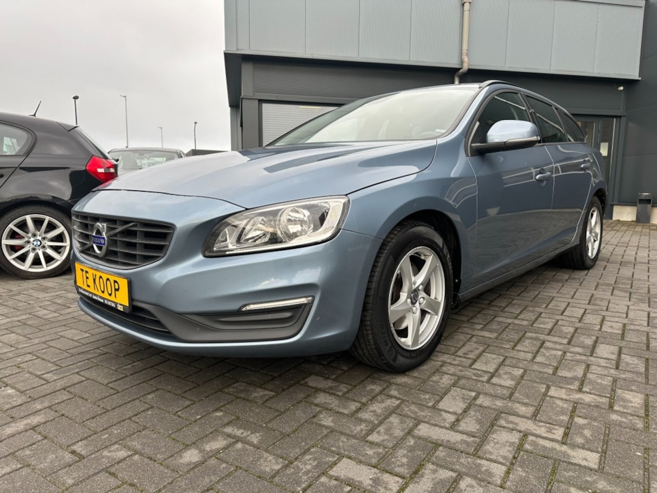 Volvo V60 - V60 2.0 D2 Polar Nordic Navigatie - AutoWereld.nl