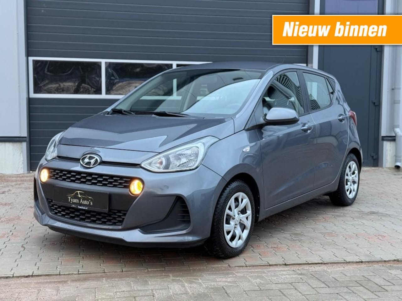 Hyundai i10 - 1.2 PASSION+ 5-DEURS 87 PK / AIRCO / AUX  / DAGRIJ - AutoWereld.nl