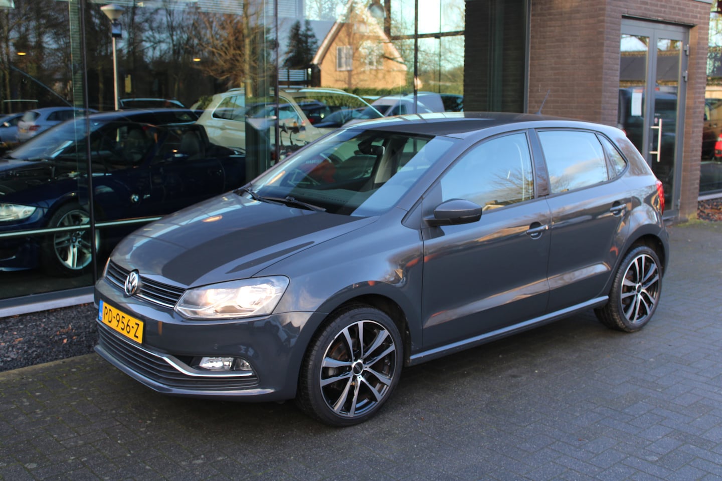 Volkswagen Polo - 1.2 TSI Highline Automaat - AutoWereld.nl