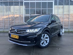 Volkswagen Tiguan - 1.5 TSI Life Business | Trekhaak | Massage | CarPlay | DAB