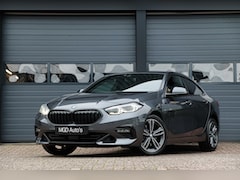 BMW 2-serie Gran Coupé - 218i Sportline Shadow /LED/CAMERA/SFEERVERL./STOELVERW./DODE-HOEK/CARPLAY