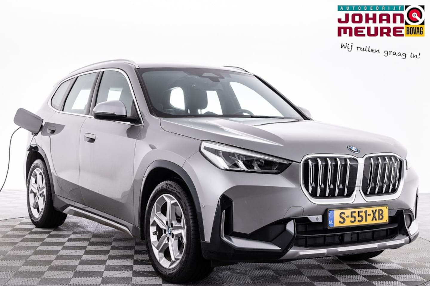 BMW iX1 - xDrive30 67 kWh | Full LED | NAVI | NL Auto . - AutoWereld.nl