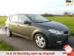 Kia Cee'd - 1.4 CVVT X-ecutive 2010, auto start/stop VOL