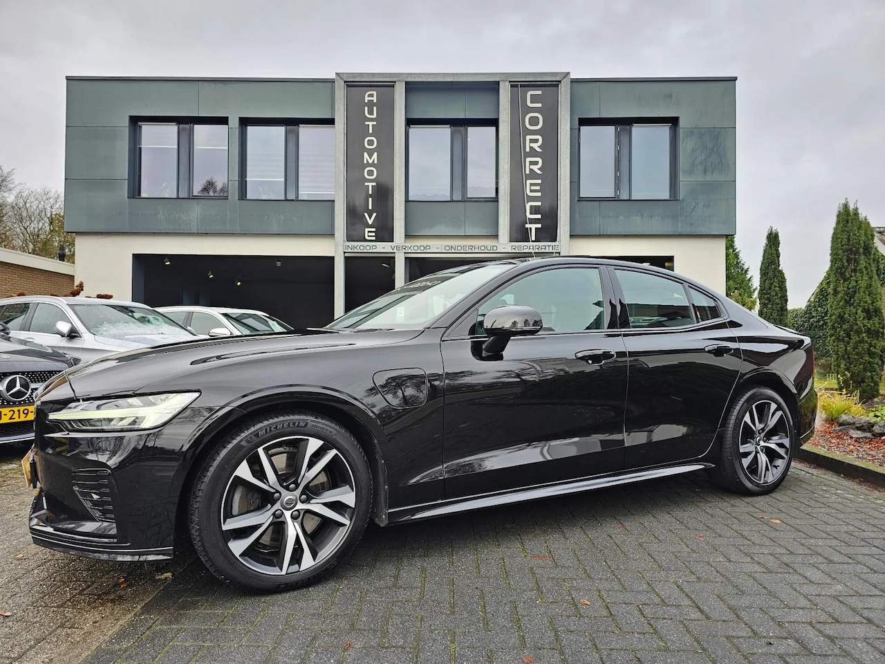 Volvo S60 - 2.0 Recharge T8 AWD R-Design 2.0 Recharge T8 AWD R-Design - AutoWereld.nl