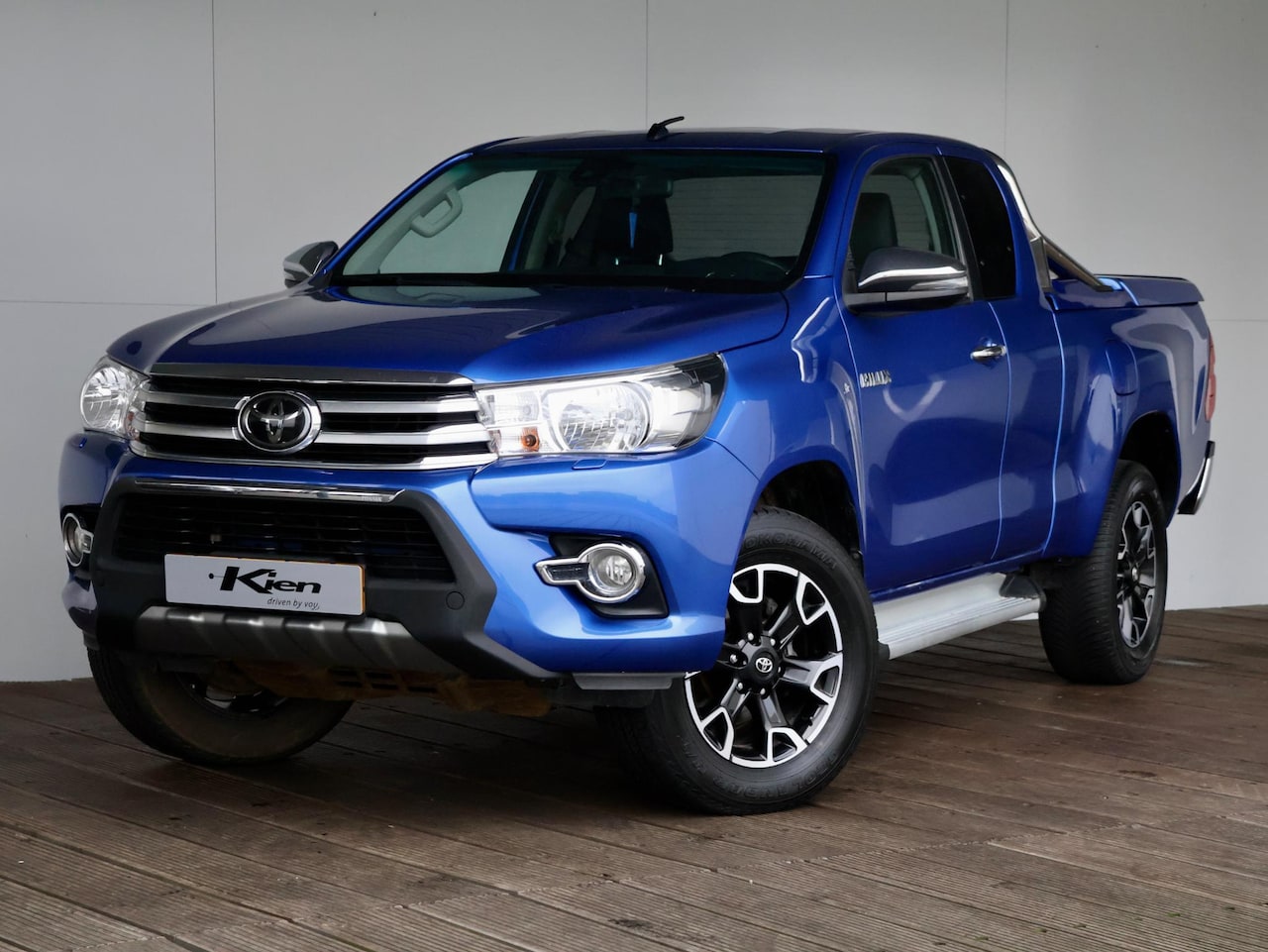 Toyota HiLux - 2.4 D-4D-F Xtra Cab Professional | Trekhaak | Camera achter | Cruise Control | - AutoWereld.nl