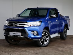 Toyota HiLux - 2.4 D-4D-F Xtra Cab Professional | Trekhaak | Camera achter | Cruise Control |