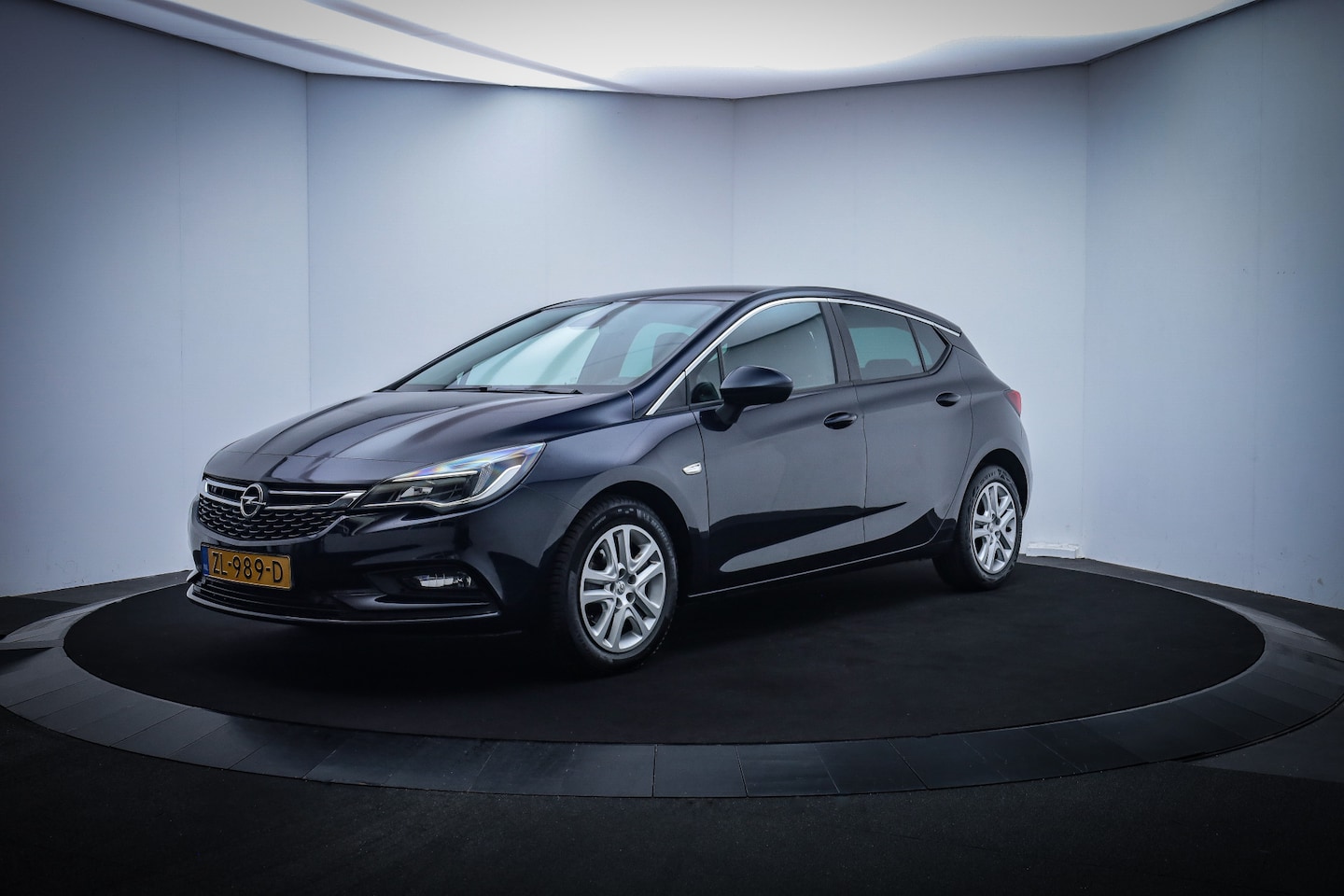 Opel Astra - 1.4Turbo EDITION PLUS CARPLAY/NAVI/CLIMA/CRUISE/DAB+/PDC V+A/PRIV GLASS - AutoWereld.nl