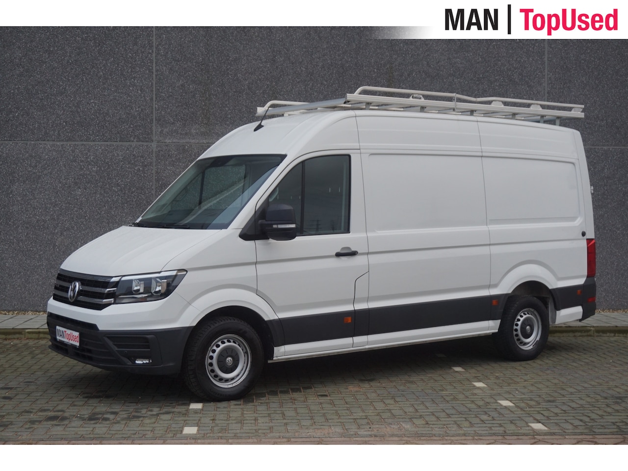 Volkswagen Crafter - 35 2.0 TDI L3H3 4Motion / Automaat / 177 PK / Navigatie / Apple Carplay / Airco - AutoWereld.nl