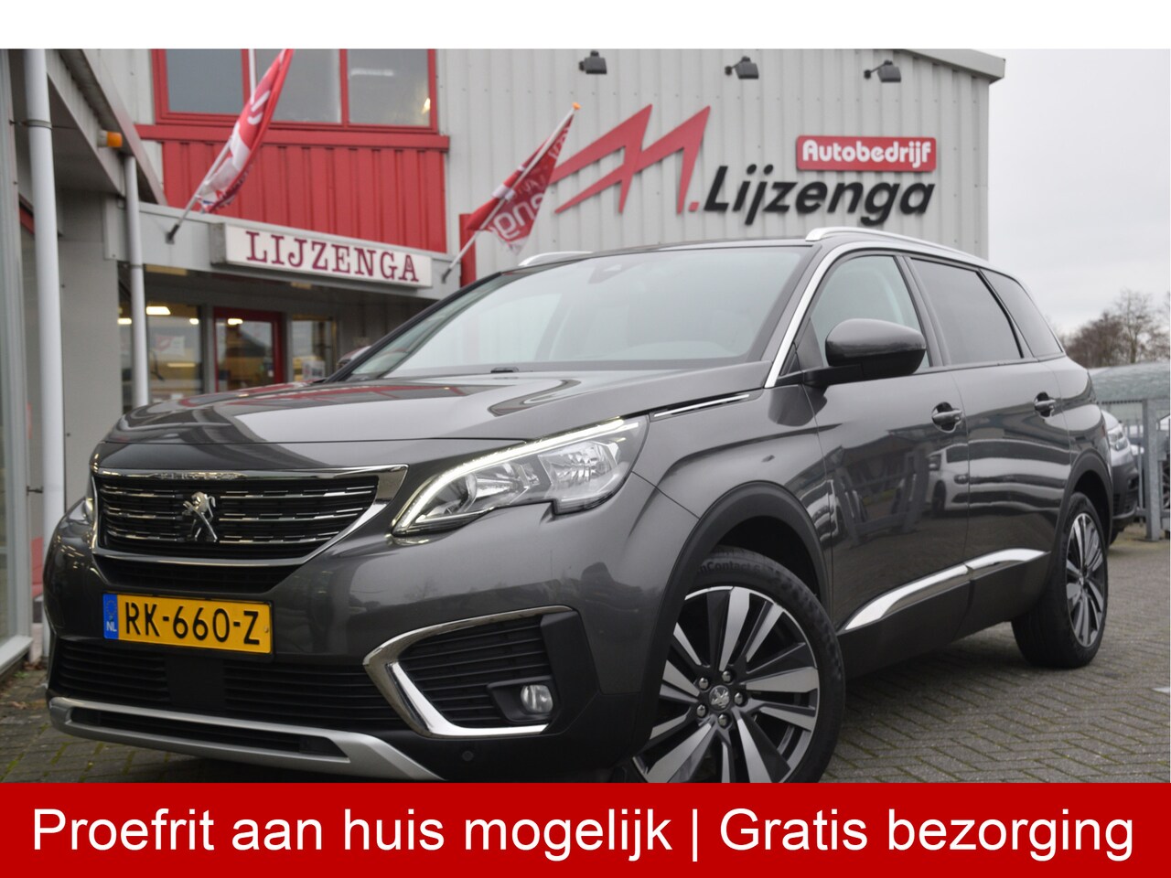 Peugeot 5008 - 1.2 PureTech Blue Lease Premium Carplay | Keyless | Trekhaak | 19 inch | PDC | Navi - AutoWereld.nl