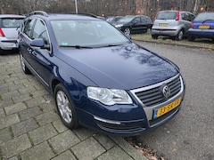 Volkswagen Passat Variant - 2.0 FSI Comfortline 4M