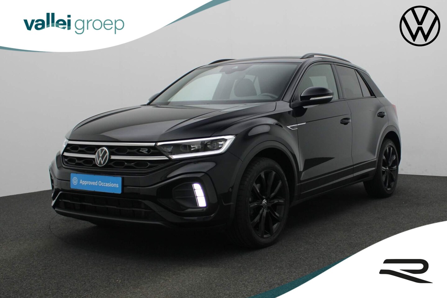 Volkswagen T-Roc - 1.5 TSI 150PK DSG R-Line | Trekhaak | Stoelverwarming | Parkeersensoren voor/achter | ACC - AutoWereld.nl