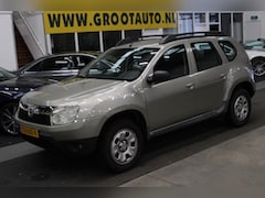 Dacia Duster - 1.6 Lauréate 2wd Airco, Trekhaak, Stuurbekrachtiging