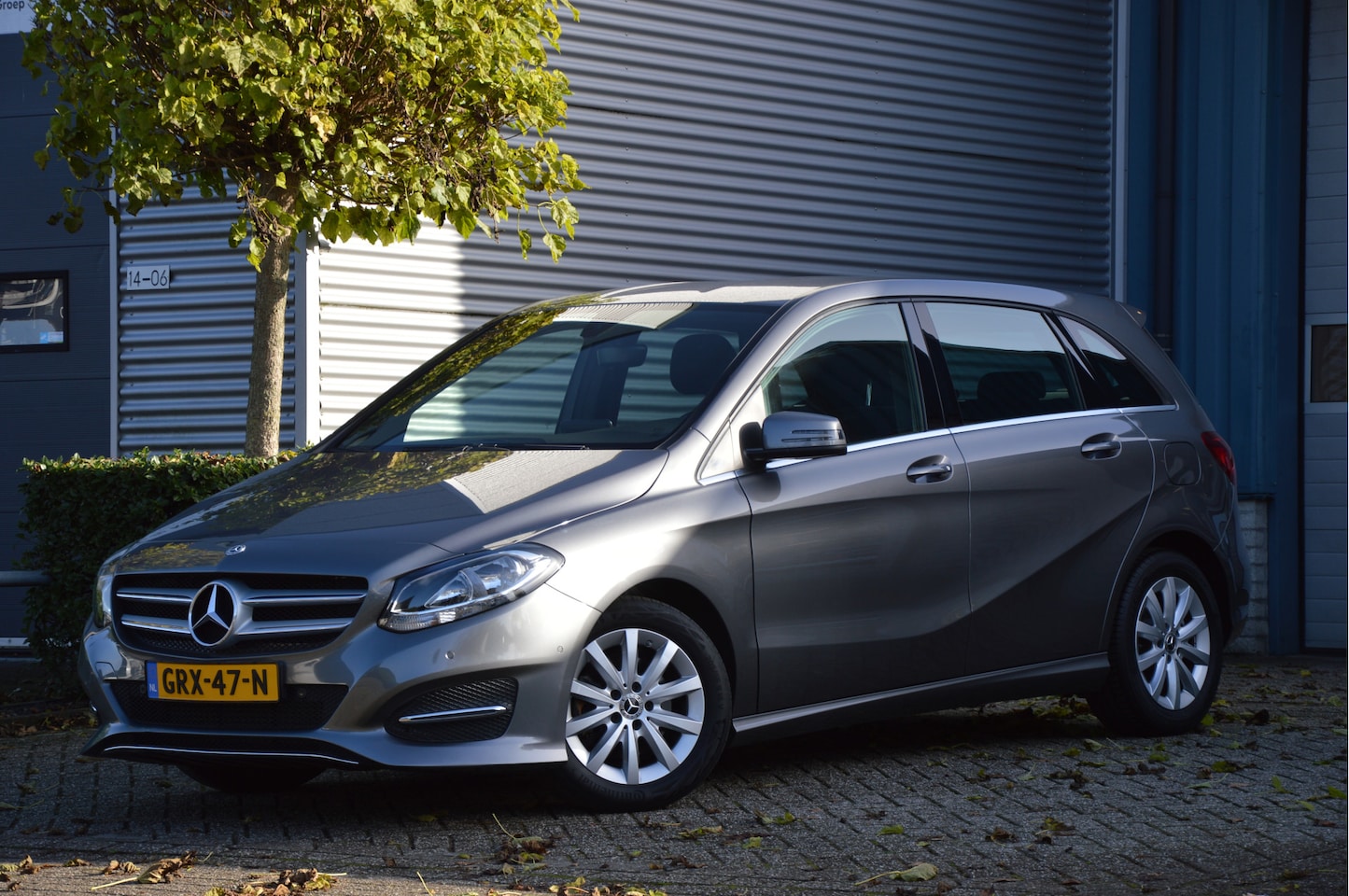 Mercedes-Benz B-klasse - 180 NAVI | PDC | CRUISE | STOELVERW. | LM.VELGEN | ENZ - AutoWereld.nl