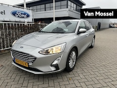 Ford Focus - 1.5 EcoBlue Titanium Business 120pk Automaat | Head-Up Display | Navigatie | parkeersensor