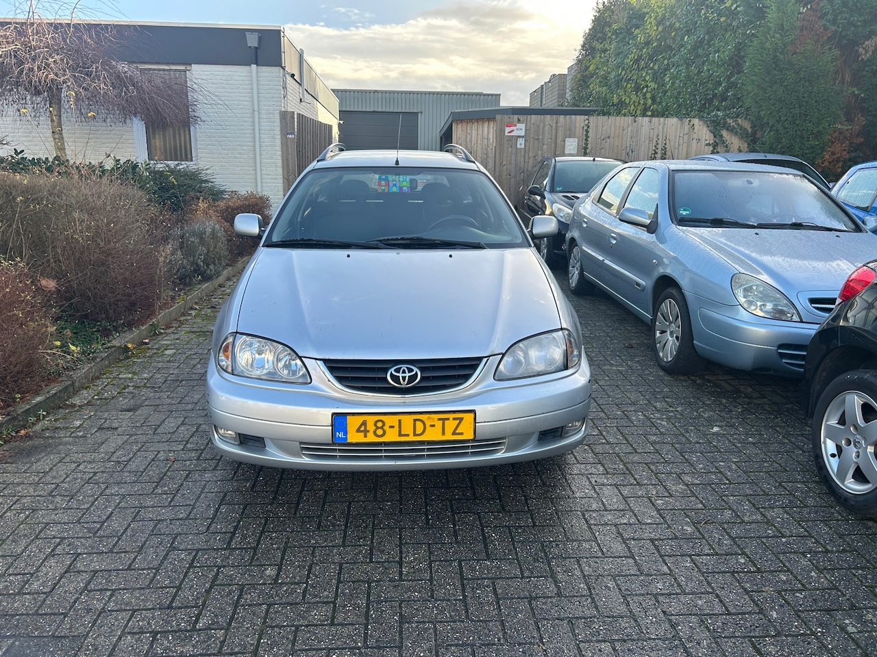 Toyota Avensis Wagon - 1.8-16V Linea Luna 1.8-16V Linea Luna - AutoWereld.nl