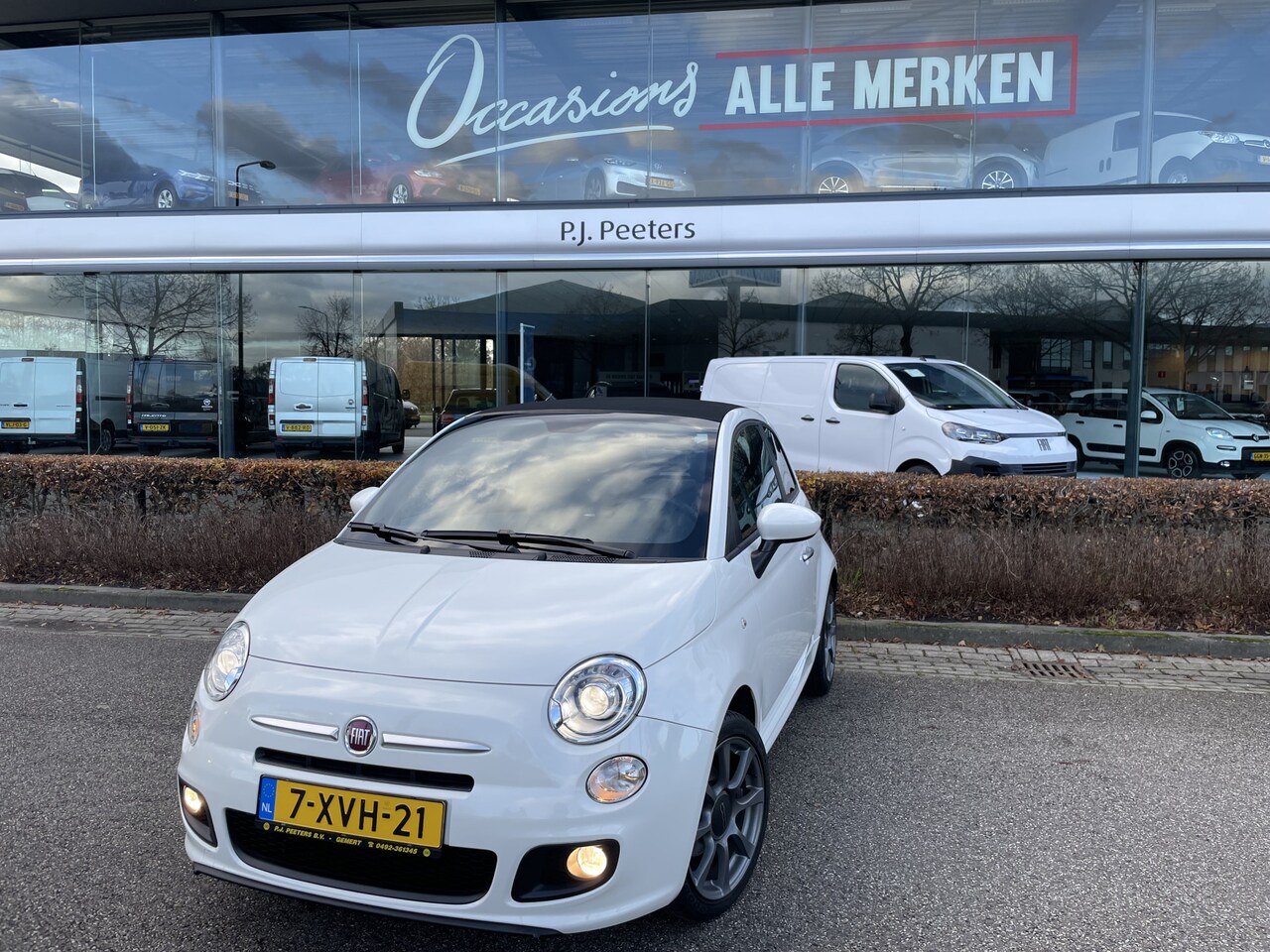 Fiat 500 C - 0.9 TwinAir Turbo 500S Parkeer sensoren achter - climate control - Radio/CD - Multi functi - AutoWereld.nl