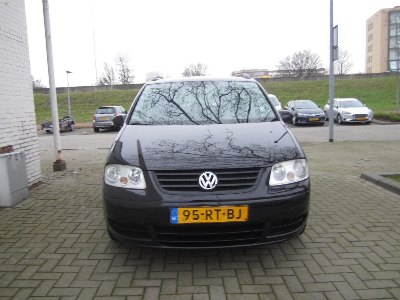 Volkswagen Touran - 1.9 TDI Business 1.9 TDI Business - AutoWereld.nl