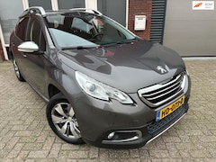 Peugeot 2008 - 1.2 PureTech Allure / Leder / Pano / Navi / PDC