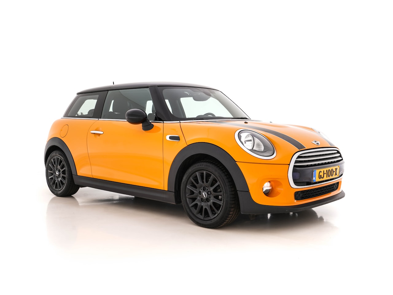 MINI Cooper - Mini 1.5 Chili Business *NAVI-FULLMAP | SPORT-SEATS | 1/2-LEATHER | AMBIENT-LIGHT | ECC | - AutoWereld.nl