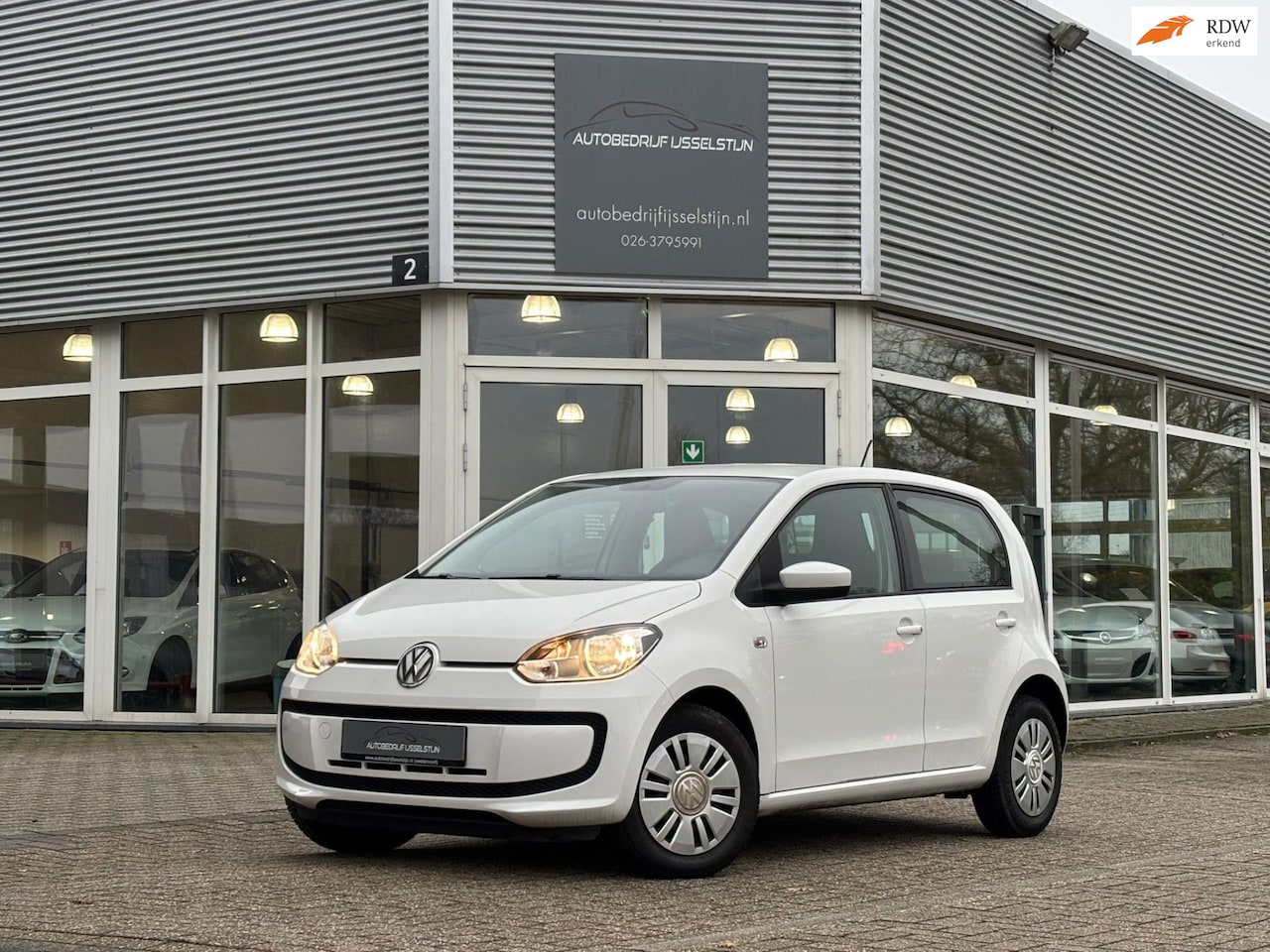 Volkswagen Up! - 1.0 BMT take up! / 5 Deurs / Airco . - AutoWereld.nl