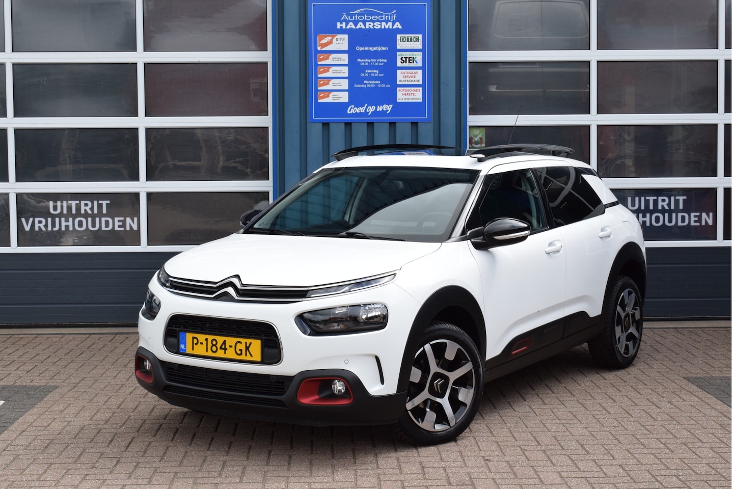 Citroën C4 Cactus - Automaat 1.2 PureTech Shine Achteruitrij Camera - AutoWereld.nl